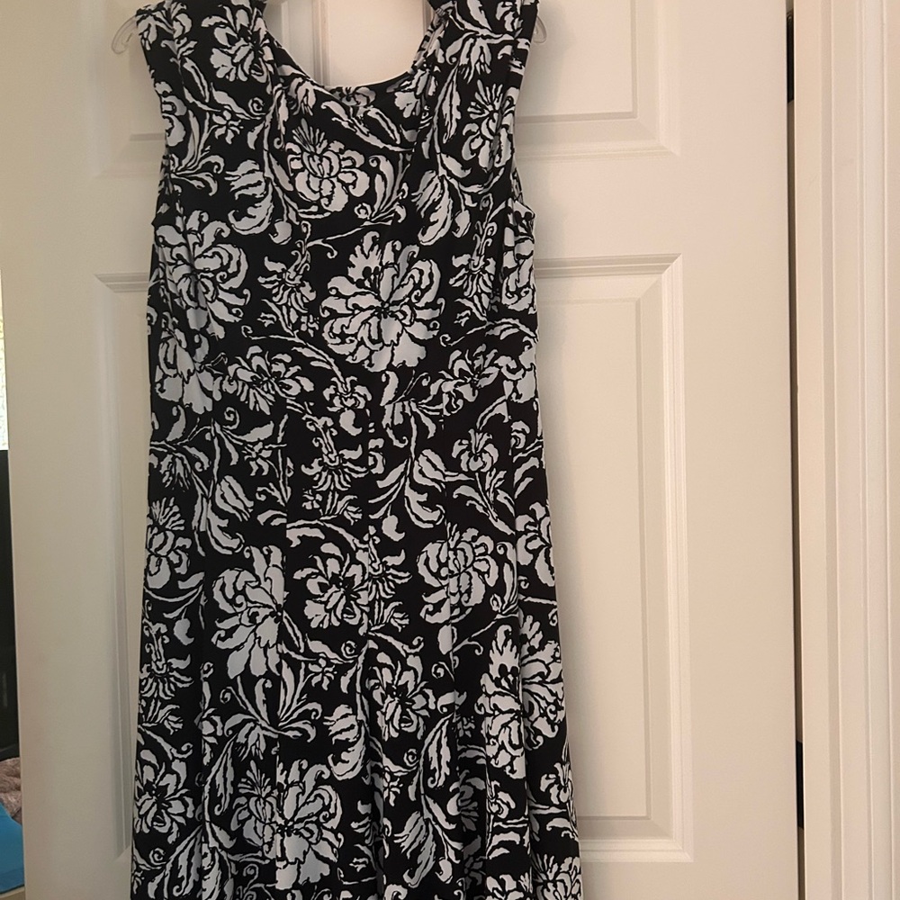 Spring/Summer Dress - Picture 3 of 4